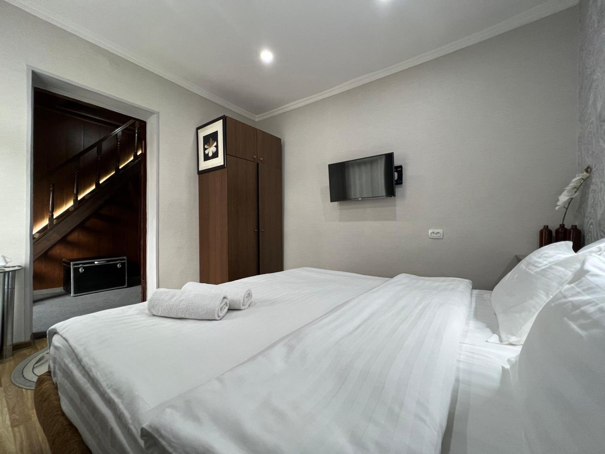 Frodo Hotel Tashkent Luaran gambar
