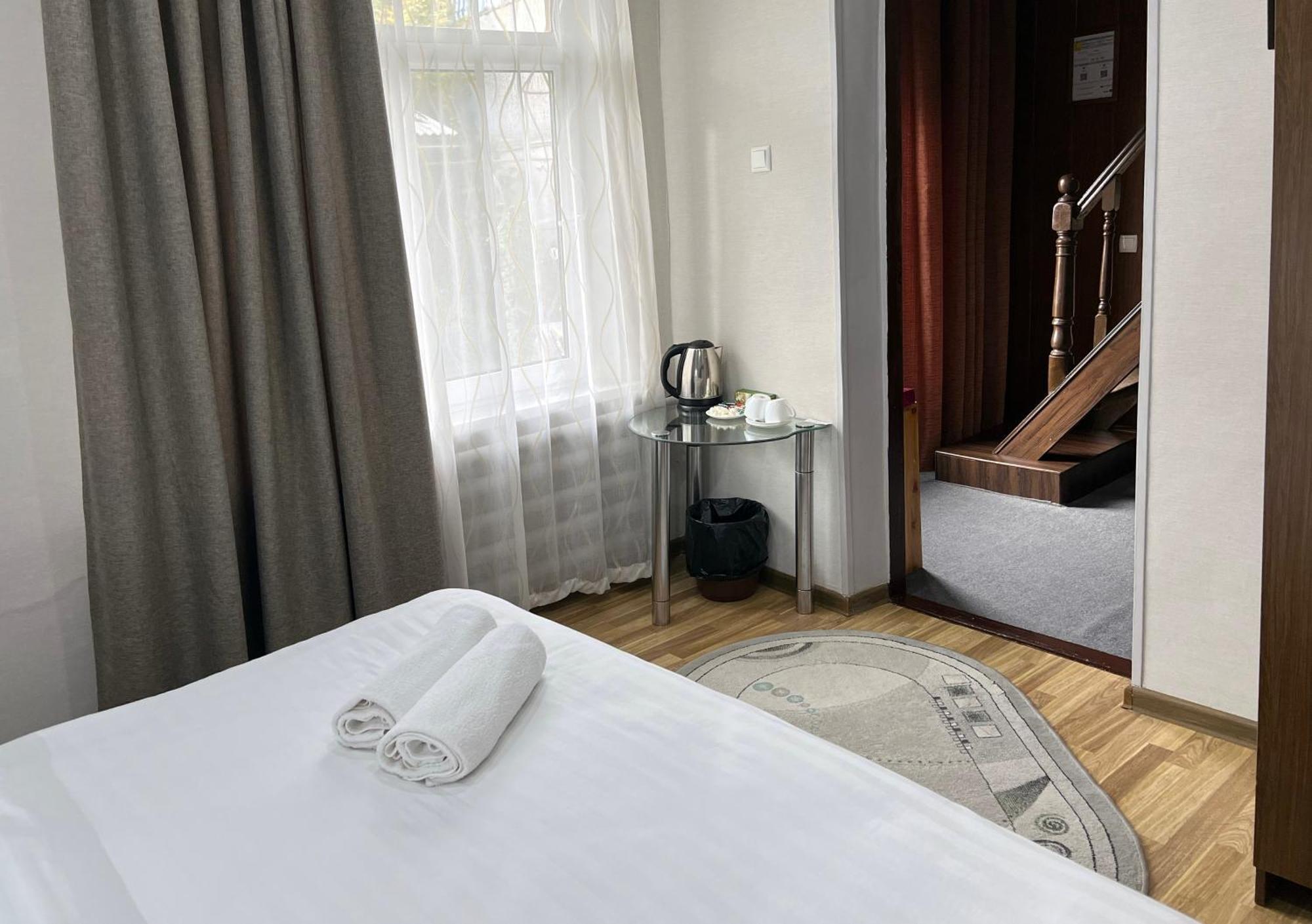 Frodo Hotel Tashkent Luaran gambar