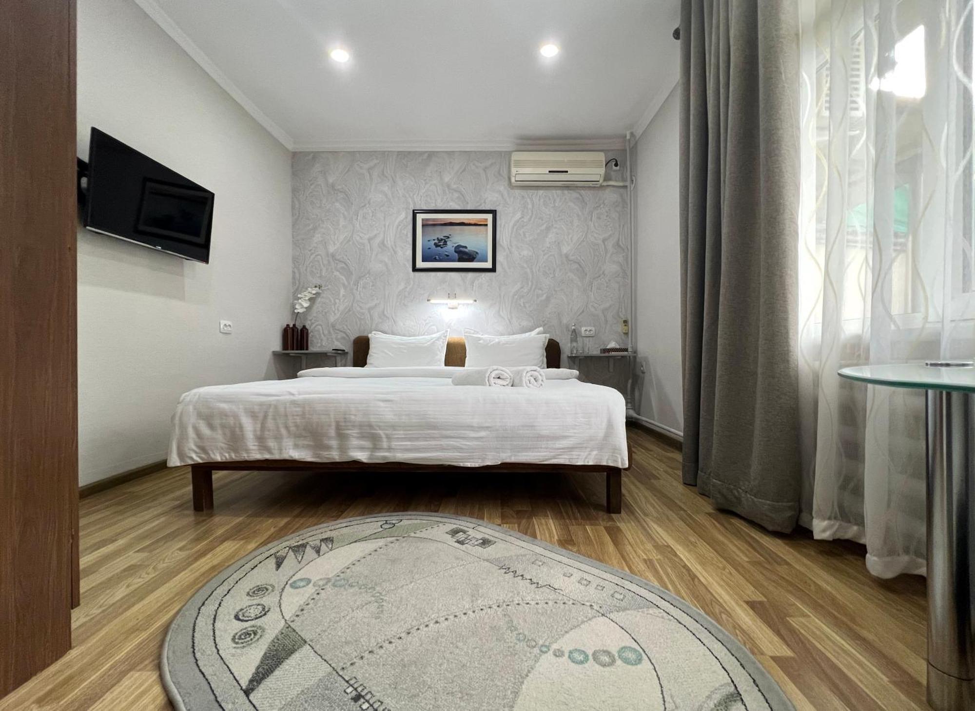 Frodo Hotel Tashkent Luaran gambar